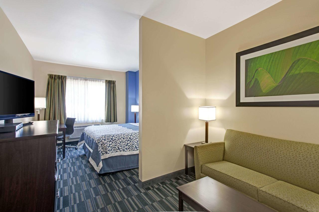 Days Inn & Suites By Wyndham Ozone Park/Jfk Airport New York Exteriör bild