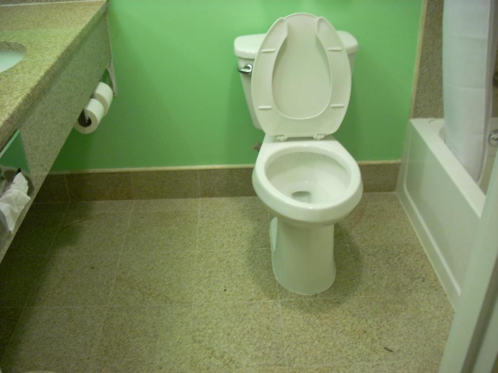 Days Inn & Suites By Wyndham Ozone Park/Jfk Airport New York Rum bild