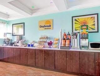 Days Inn & Suites By Wyndham Ozone Park/Jfk Airport New York Exteriör bild